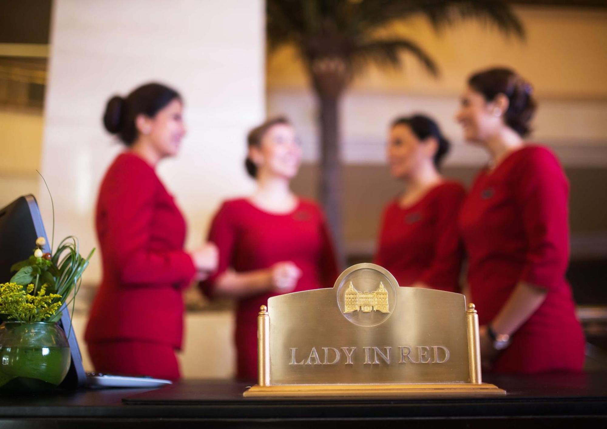 Royal Maxim Palace Kempinski Каир Экстерьер фото The Lady in Red award